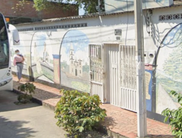 Centro Nacional de Memoria habló sobre polémico caso de profesora que pidió dibujar banderas del Eln y Farc