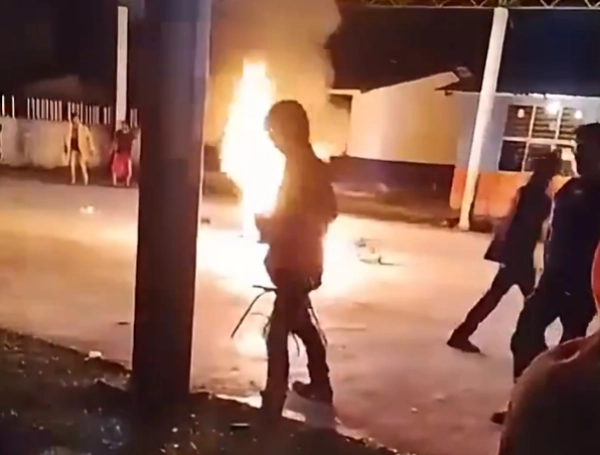 Pareja fue quemada viva por una comunidad en Chiapas, México, tras ser señalada de realizar supuestos actos de brujería