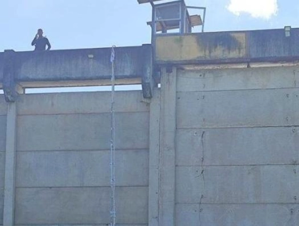 Recapturan en Brasil a un colombiano y un neerlandés tras escapar de una cárcel de Río de Janeiro y someter a un agente penitenciario