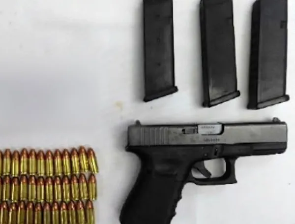 Armas incautadas a la creadora de contenido Wendy Durán.