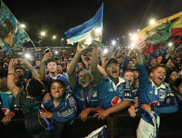 Los hinchas de Millonarios celebraron el título en la Liga Águila