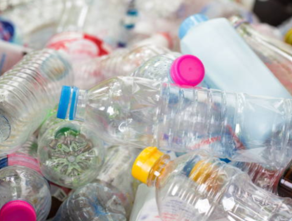 Colombia tiene capacidad para exportar resinas plásticas recicladas, pero enfrenta un gran obstáculo: ‘El problema es recolectar los residuos’