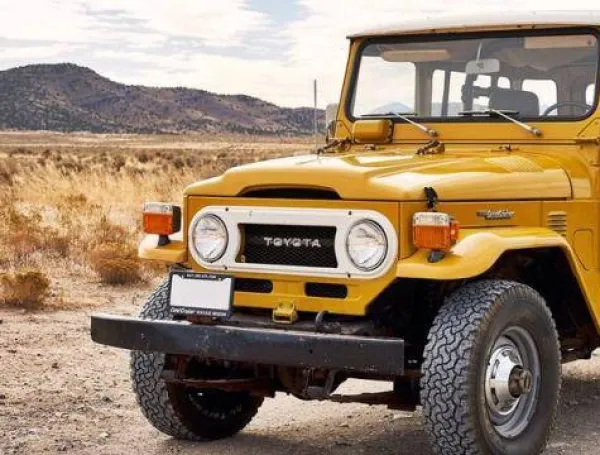 La ‘leyenda de las trochas’ ahora también es híbrida: Toyota trae a Colombia la Land Cruiser 300 HEV en dos versiones