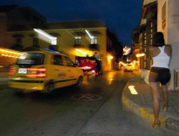 En el centro histórico de Cartagena se han incrementado la prostitución y el microtráfico en los últimos años.