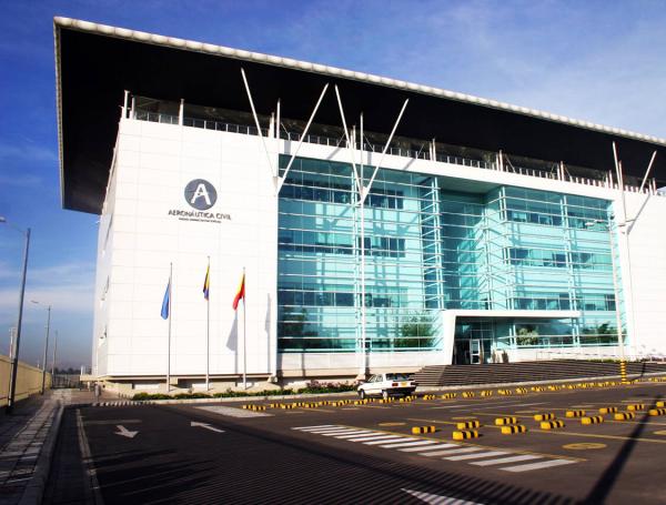 Instalaciones de la Aeronáutica Civil en Bogotá.
