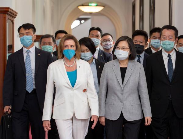 Nancy Pelosi y Tsai Ing-wen, presidenta de Taiwán.