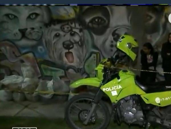 Hallan cuerpo sin vida de hombre y a su lado una mujer herida en Bogotá