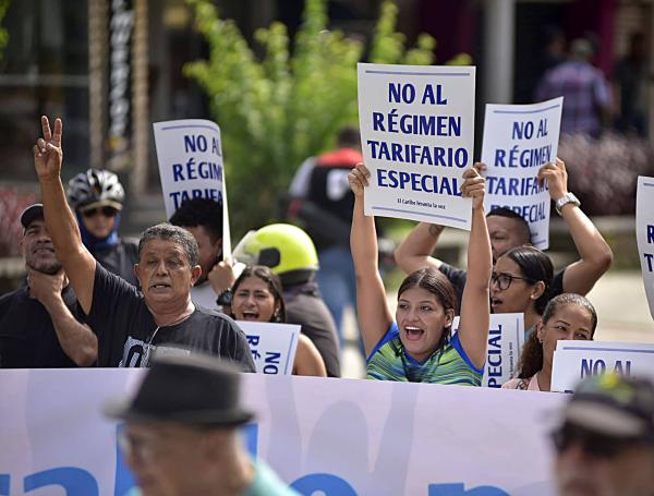 Marchas en el Caribe contra altas tarifas de energía
