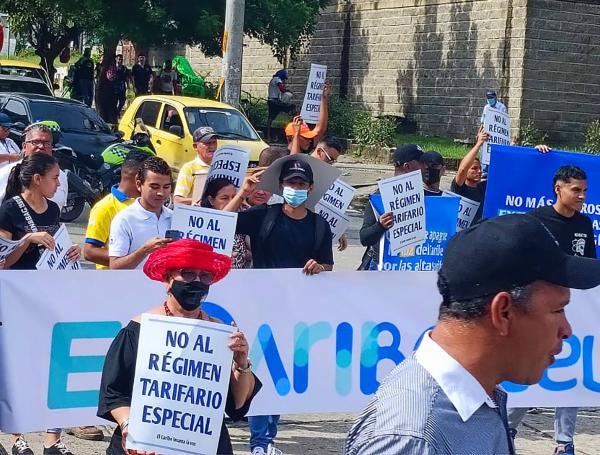 Marchas en el Caribe contra altas tarifas de energía
