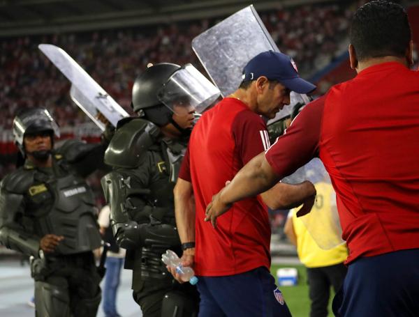 Arturo Reyes reemplazará a Bolillo Gómez en el Junior de Barranquilla