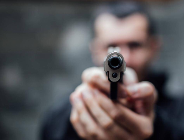 El herido llevado al hospital resultó ser un sicario.