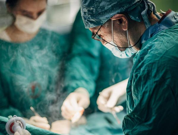 La Duma precisa que el texto prohíbe "toda intervención médica" para las reasignaciones de género.