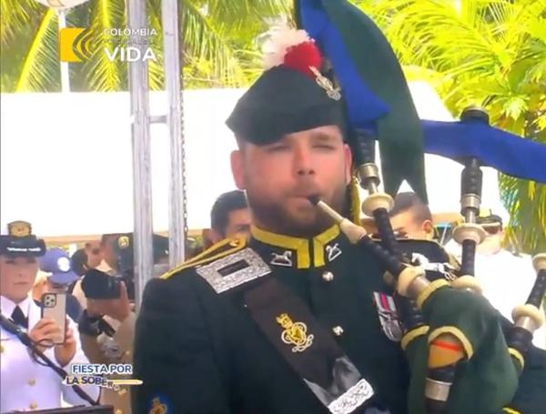 Gustavo Petro en San Andrés EN VIVO desfile militar del 20 de julio