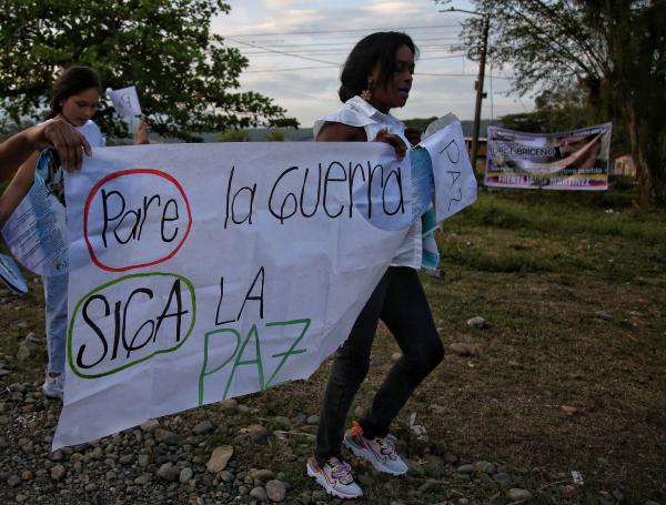 Ante los actos terroristas de los últimos días, la comunidad de Timba, Cauca marcho para pedir garantías al gobierno nacional