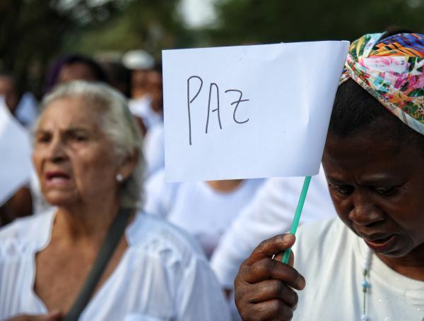 Ante los actos terroristas de los últimos días, la comunidad de Timba, Cauca marcho para pedir garantías al gobierno nacional