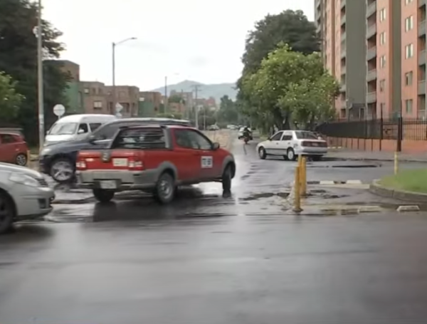 Conductor en Bogotá atropelló a adulto mayor y a su perrito: el hombre ...