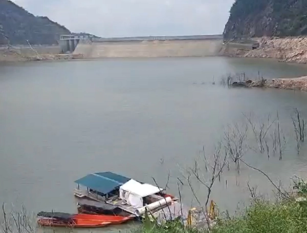 Embalse topocoro seco