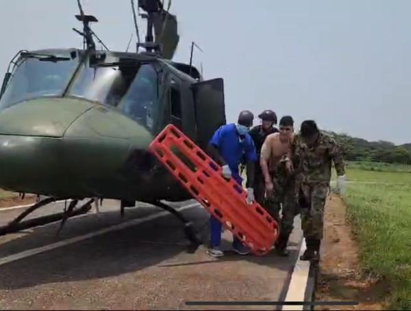 Momentos en los que los soldados eran llevados a atención médica.