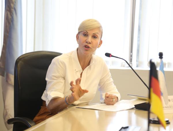 La gobernadora del Valle del Cauca, Dilian Francisca Toro, pide más seguridad para el departamento.