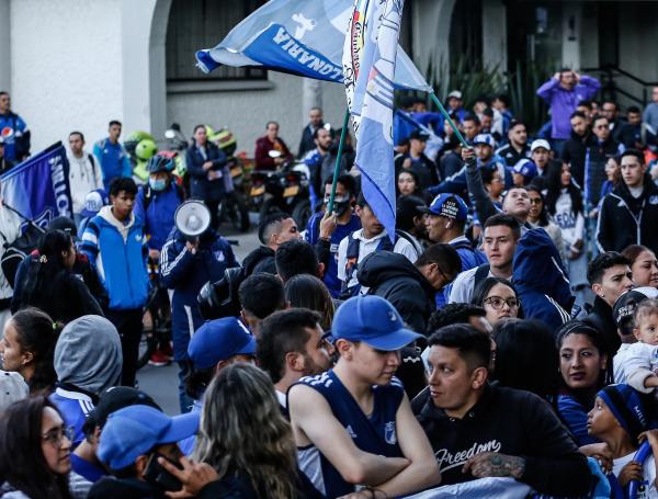 Falcao García desata locura en Bogotá: multitud de hinchas de ...