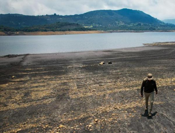 El mapa de los racionamientos de agua crece en Colombia por la sequía: así avanza la crisis del fenómeno de El Niño