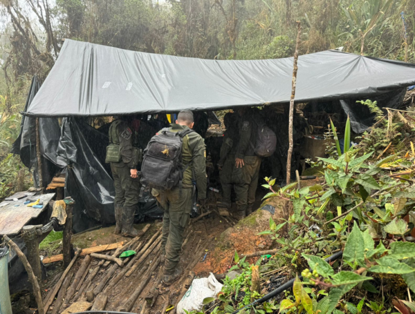 Operativo contra la minería ilegal de oro, en Farallones de Cali.