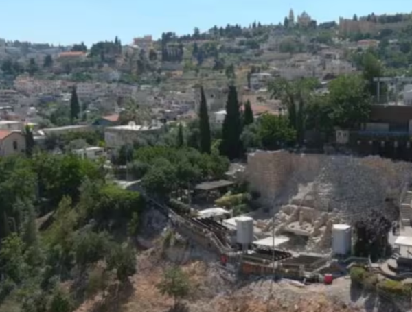 Hallaron los restos del muro de David que confirman hechos bíblicos.