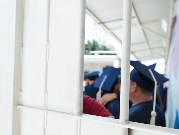 Internos de la cárcel de Tuluá graduados por la Universidad de Los Andes