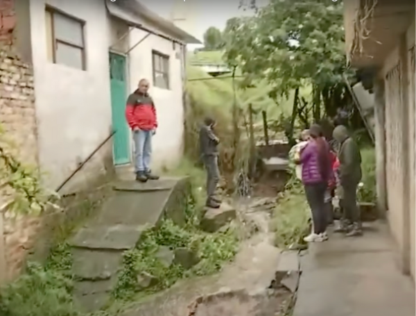 Vecinos del barrio Santa Inés, en Bogotá, alertan por desbordamiento de ...