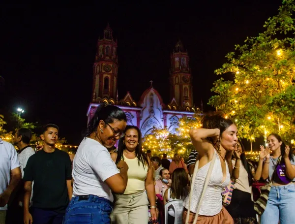 NOCHES DE CENTRO