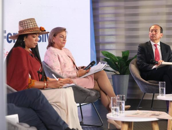 Las preocupaciones por los efectos de la reforma de la salud en foro de ...