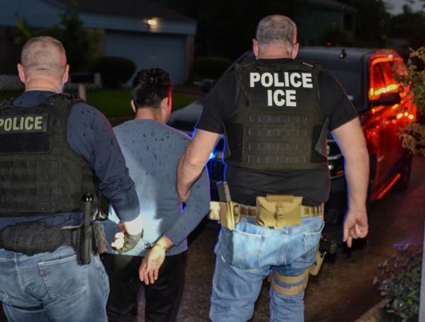 El operativo récord de ICE en esta ciudad de Texas que terminó con más ...