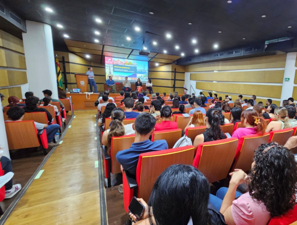 Taller de Colfuturo.