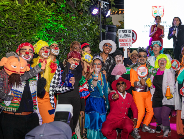 54 artistas pertenecientes a 11 colectivos recorrerán los puntos críticos de la ciudad con intervenciones de teatro callejero