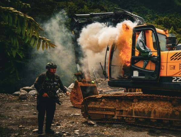 ¿Qué genera más ganancias en Colombia, el oro ilegal o la cocaína?