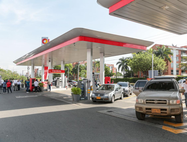 La puesta en marcha de estaciones de carga rápida de Terpel en Cali.