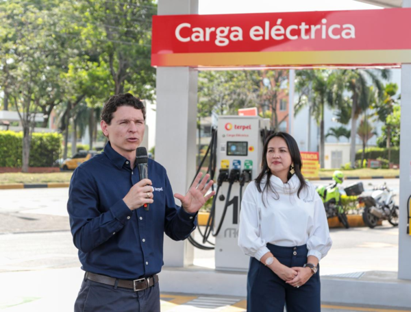 La puesta en marcha de estaciones de carga rápida de Terpel en Cali.