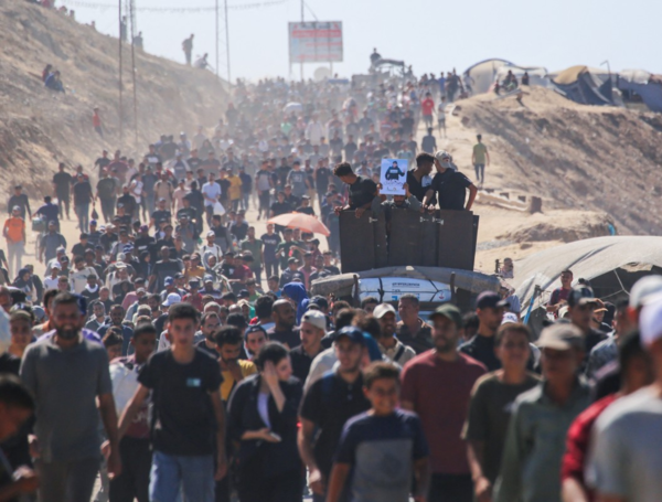 Palestinos vuelven a sus hogares en Gaza