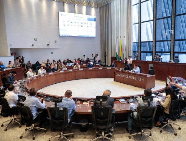 El acuerdo fue aprobado tras una votación mayoritaria en el Concejo de Medellín.