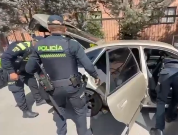 Vehículo en el que se movilizaban los presuntos sicarios fue encontrado en Suba