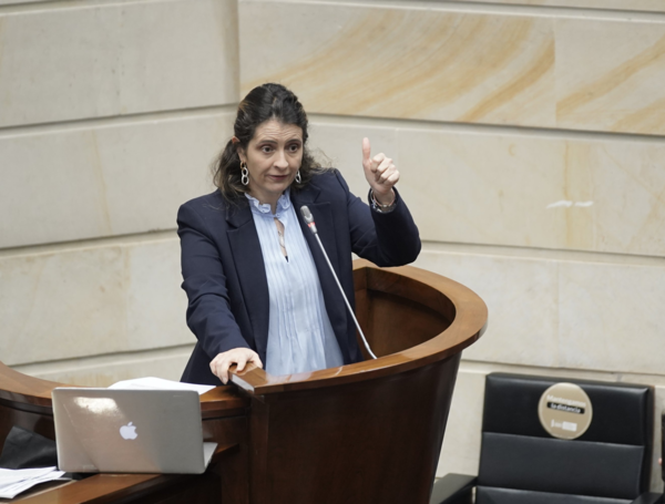 Paloma Valencia pide a Procuraduría realizar 'acción preventiva' en la ...