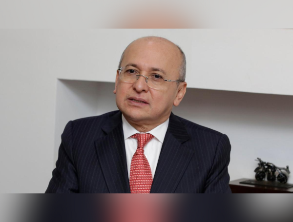 Eduardo Montealegre.