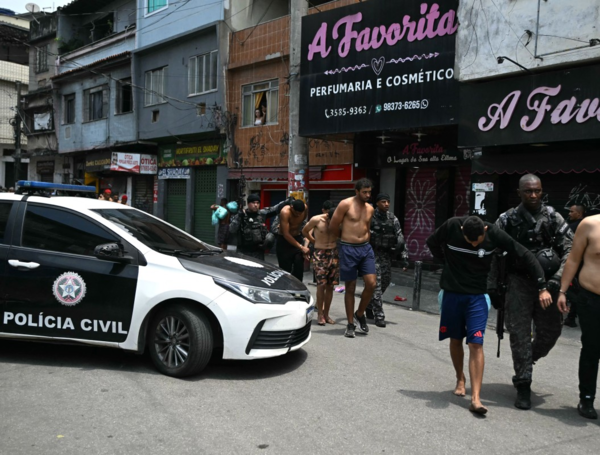 Operativos contra bandas criminales en Río de Janeiro.