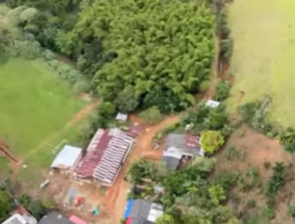 Cuatro Esquinas, El Tambo