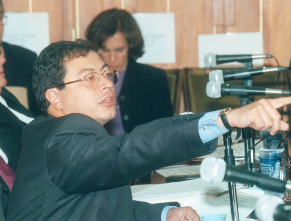 El testimonio inédito del presidente Gustavo Petro sobre el M-19 y la ...