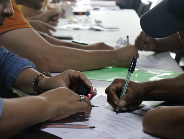 Jornada de entrega de cartas de indeminización de víctimas del conflicto armado en el Valle