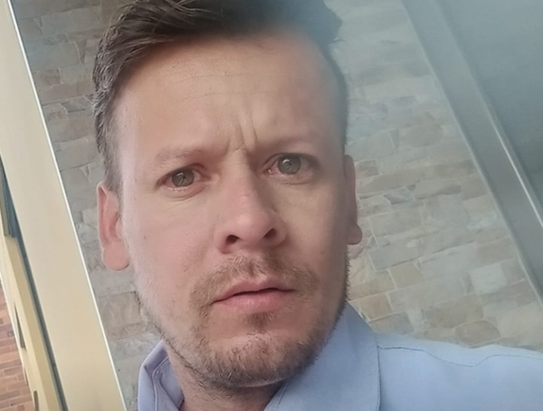 Jhon Freddy, actor que manejaba moto en Piedecuesta