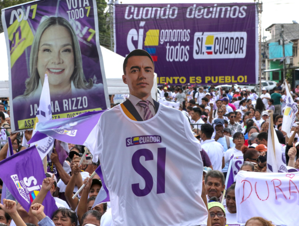 Referendo en Ecuador