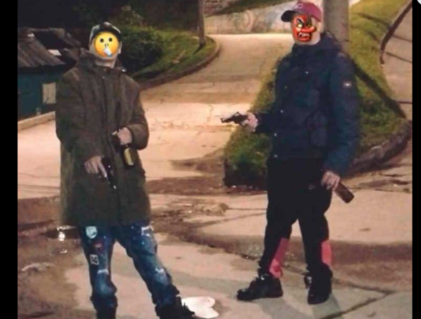 Esta es la foto en la que aparece Diego Mesa y Anderson Pinz??n.