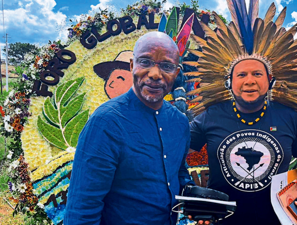 Barume participó en el proceso que condujo a la Declaración de la ONU sobre los Derechos de los Pueblos Indígenas.